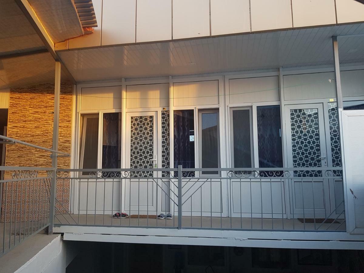 Guest House Ibrohim حلال Buchara Buitenkant foto